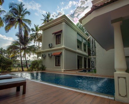 Swimming Pool in The Foothills